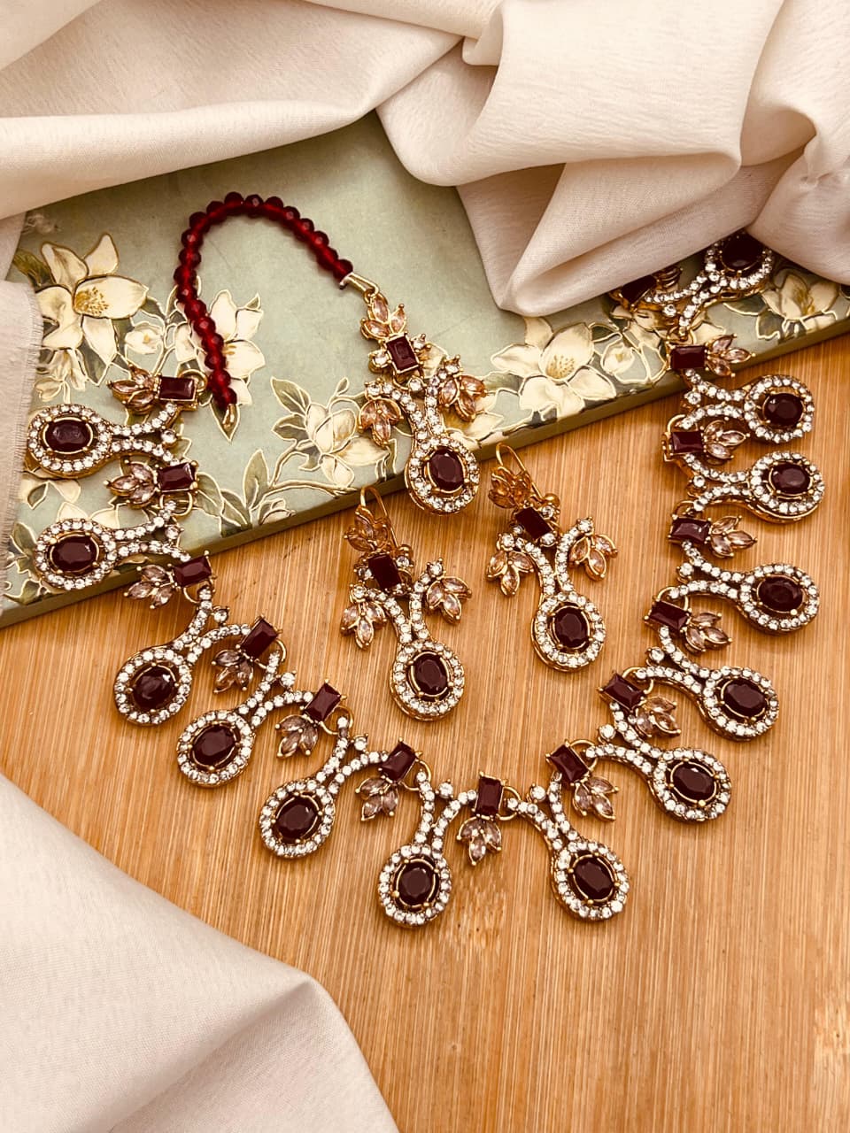 Beautiful Necklace Set