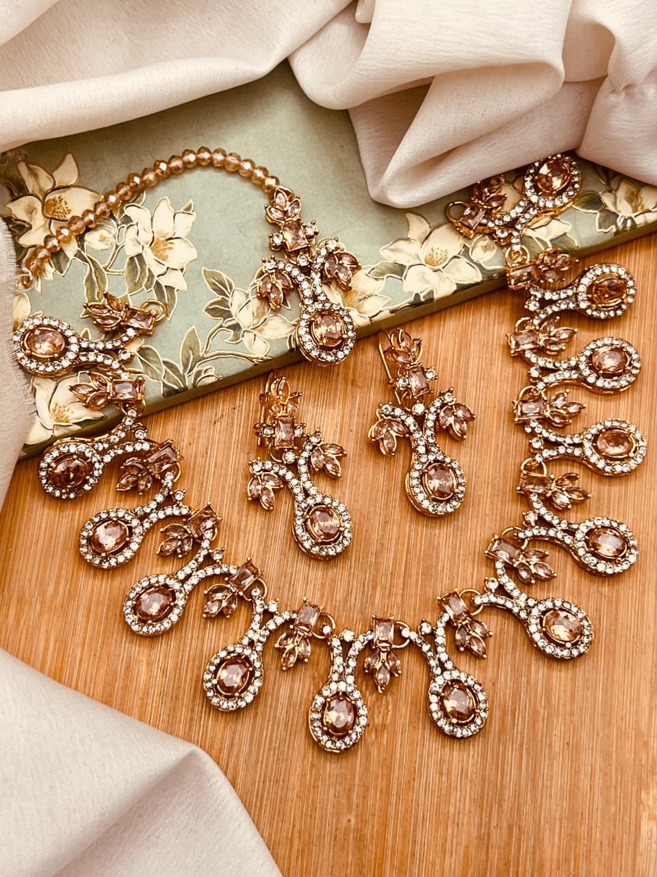 Beautiful Necklace Set