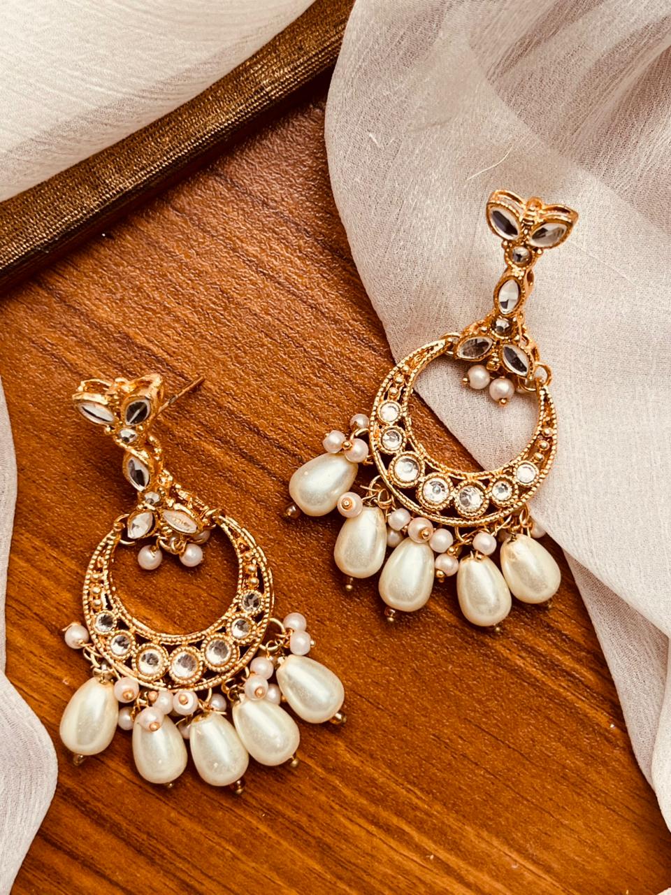 Beautiful Kundan Earings